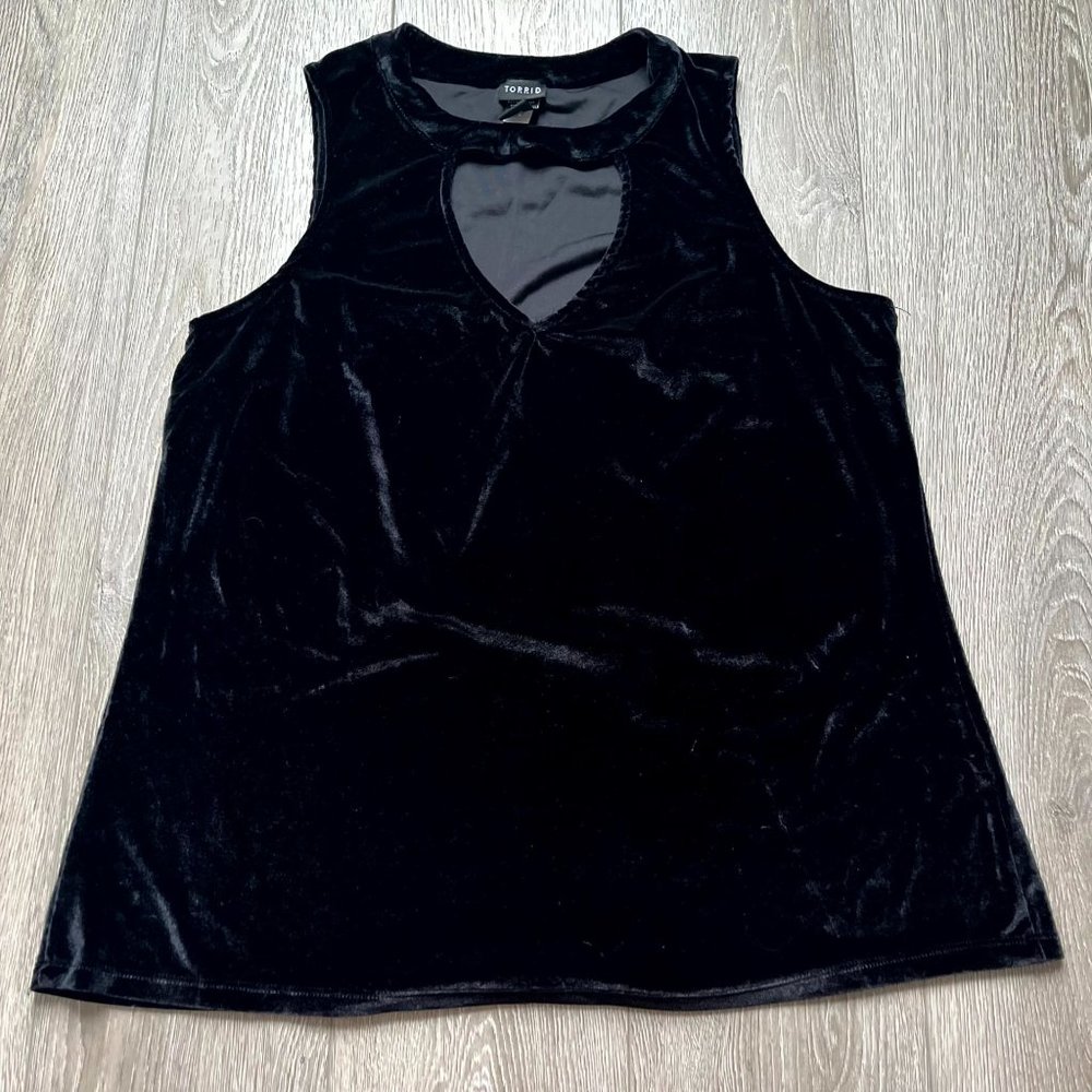 Torrid Black Velvet Tank with keyhole Size 0